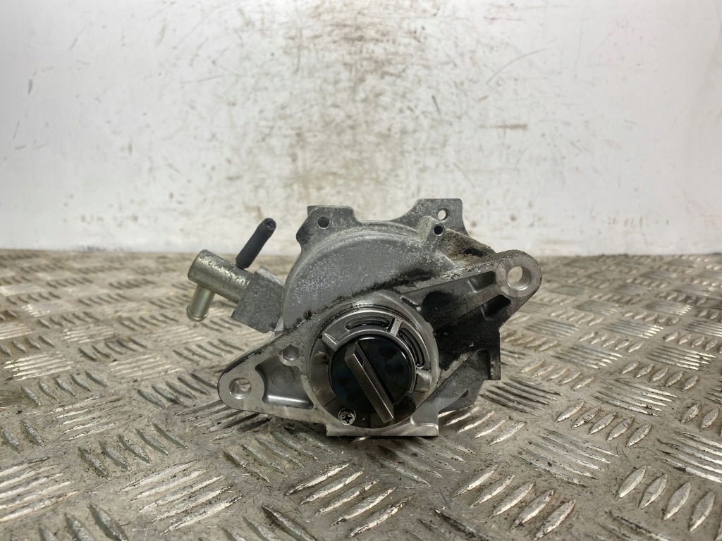 фото №1, 2020 mitsubishi eclipse cross насос вакууму вакуумний