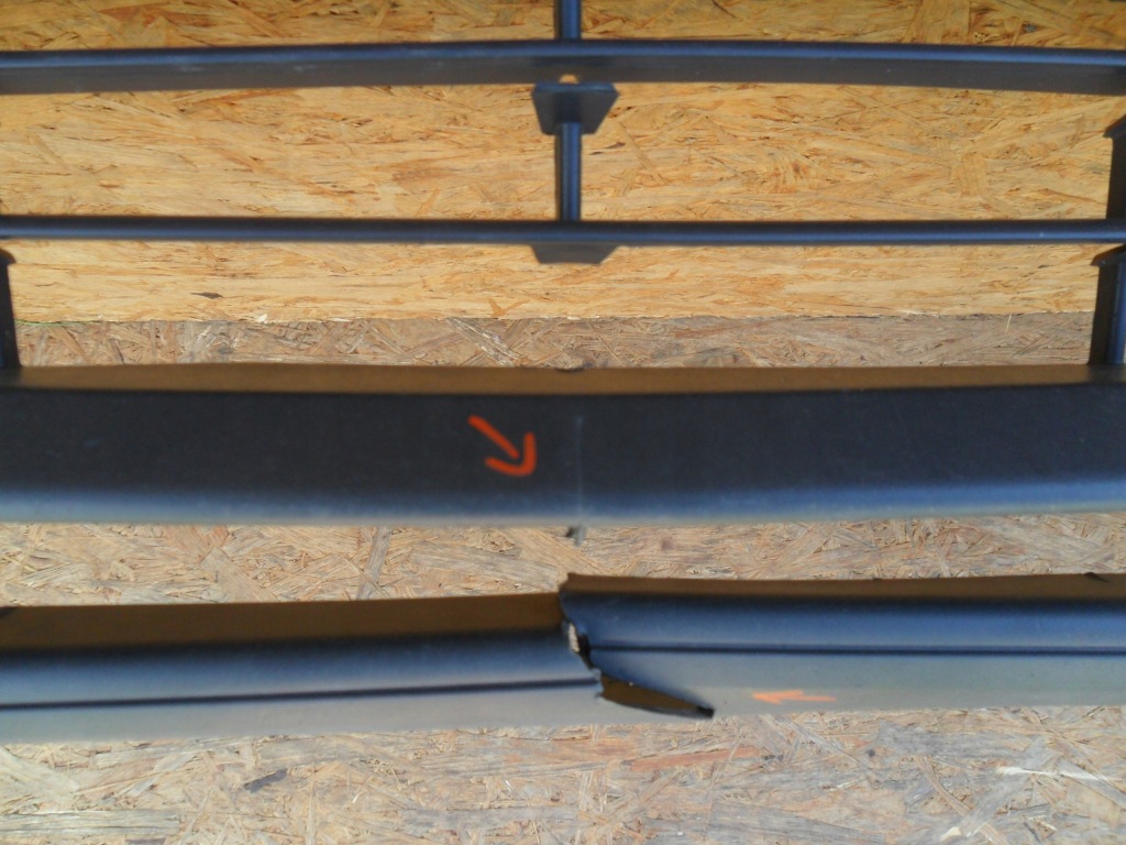 фото №11, Накладка нижняя передний бампера ford c-max 03-