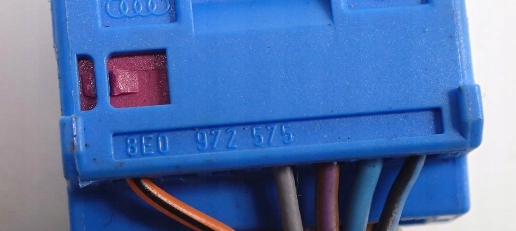 фото №6, Колодка соединитель штекер niebieska audi 8e0972575g