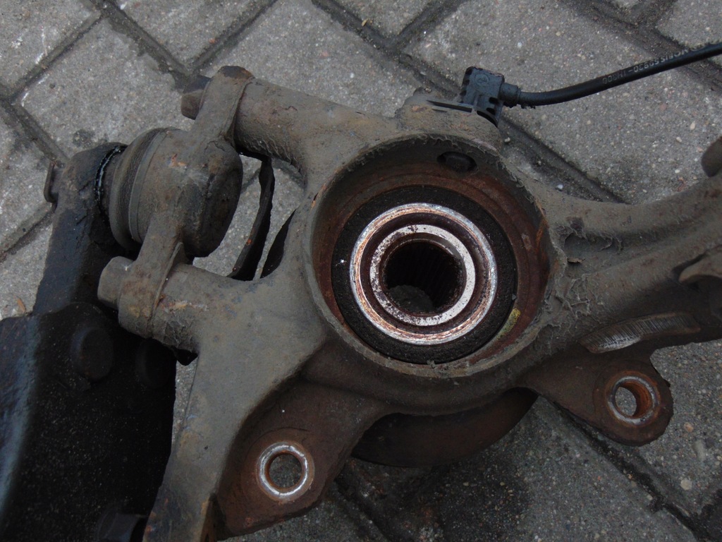 фото №9, Mcperson правий перед передній поворотний кулак kia ceed sw i 2006r- 1.6crdi europa