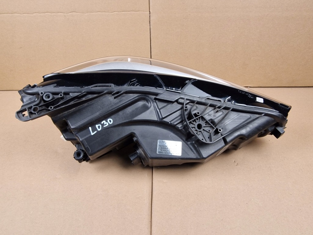 Opel insignia b рестайлинг  фара левая перед full led lux matrix 39136835 хорошее состояние в Украине