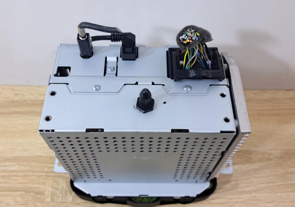 фото №4, Adam spark iii 3 m300 aveo радио cd mp3 usb 09-15 95368599 &uch-cv4u2q #