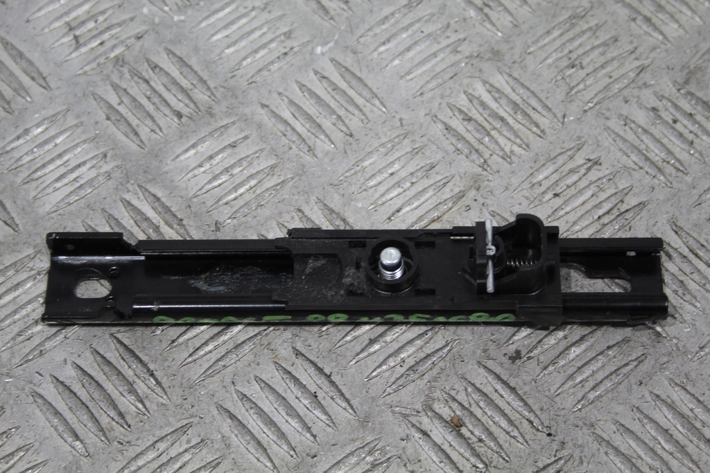 фото №1, Регулировка ремней безопасности proace verso ii 2