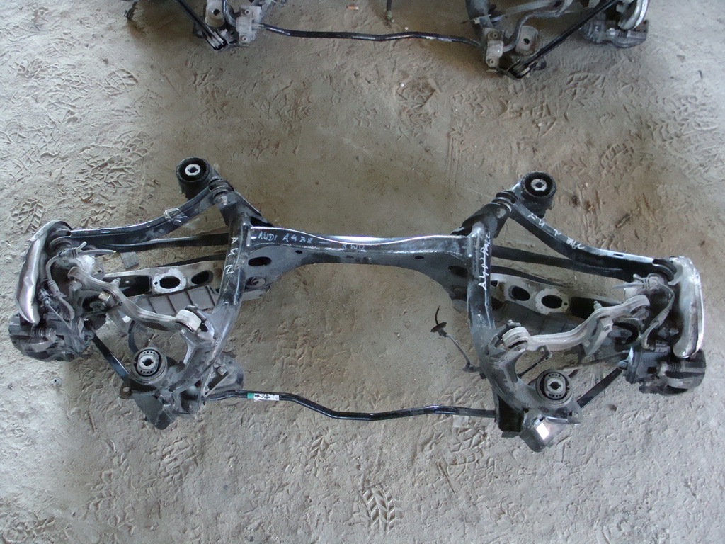 фото №1, Задняя балка oś комплектная audi a4 b9