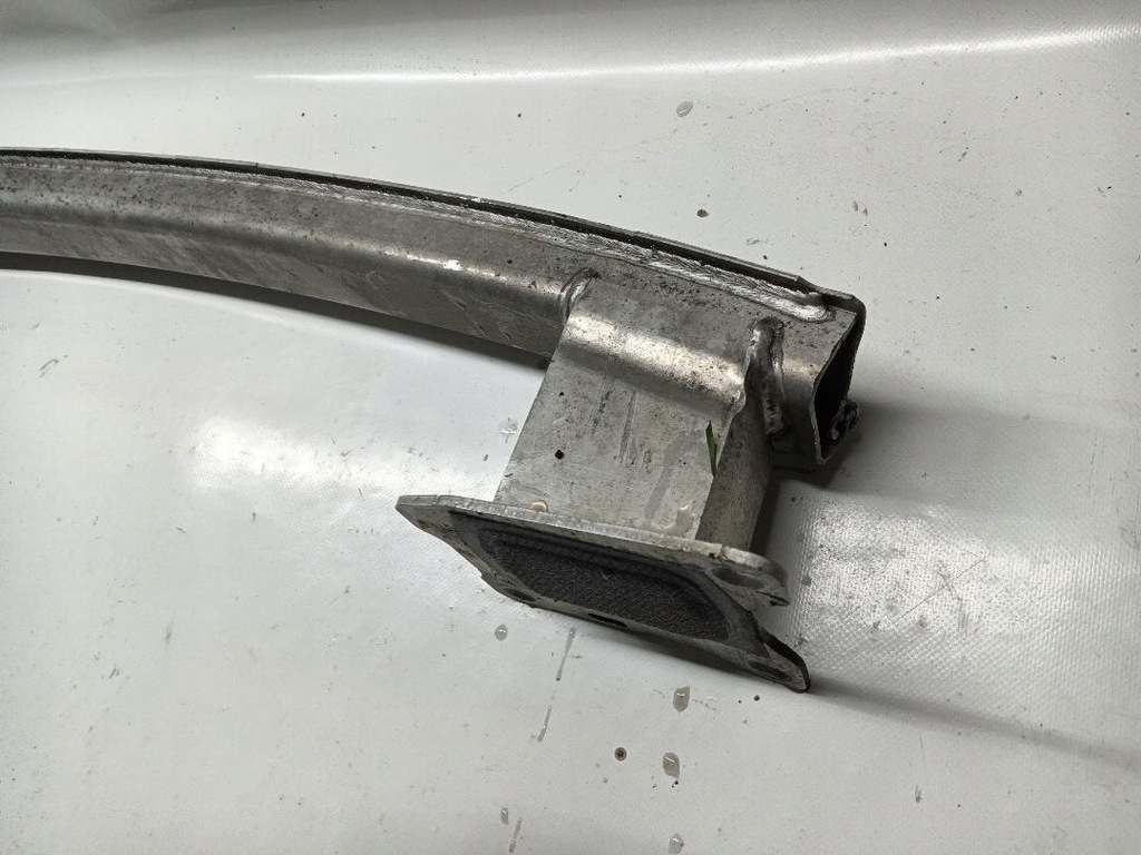 фото №10, Балка бампера задня задня audi a4 b9 8w0807309h