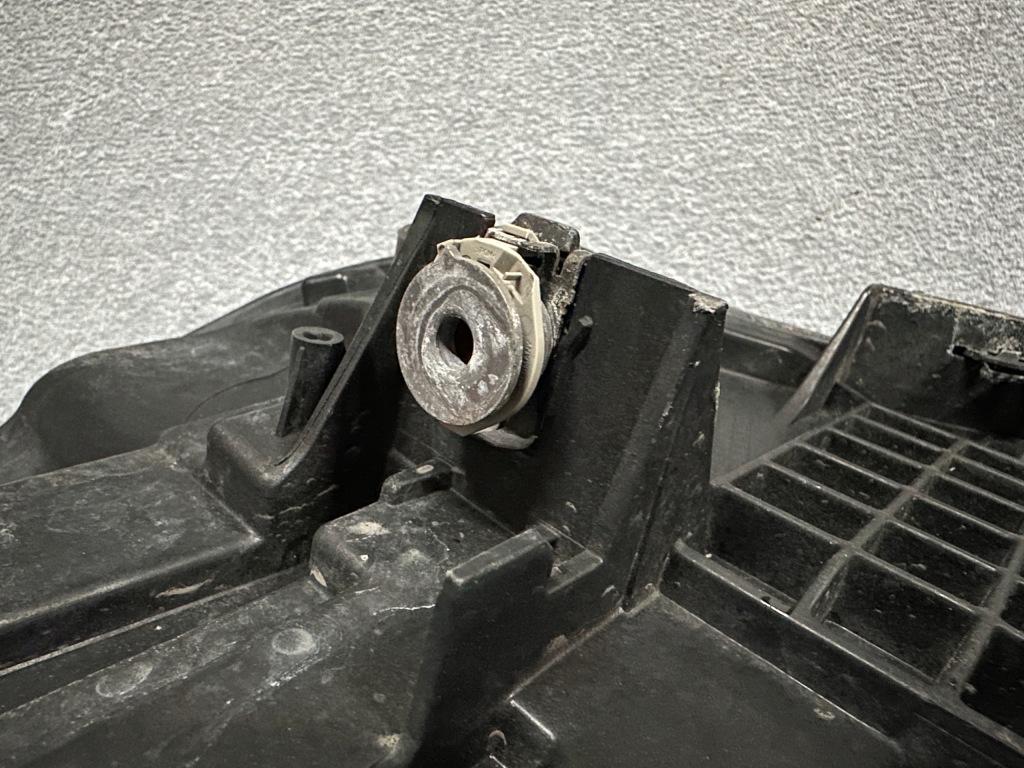 Фонарь  bmw x1 f48 full led правый  европа cała оригинальная Недорого