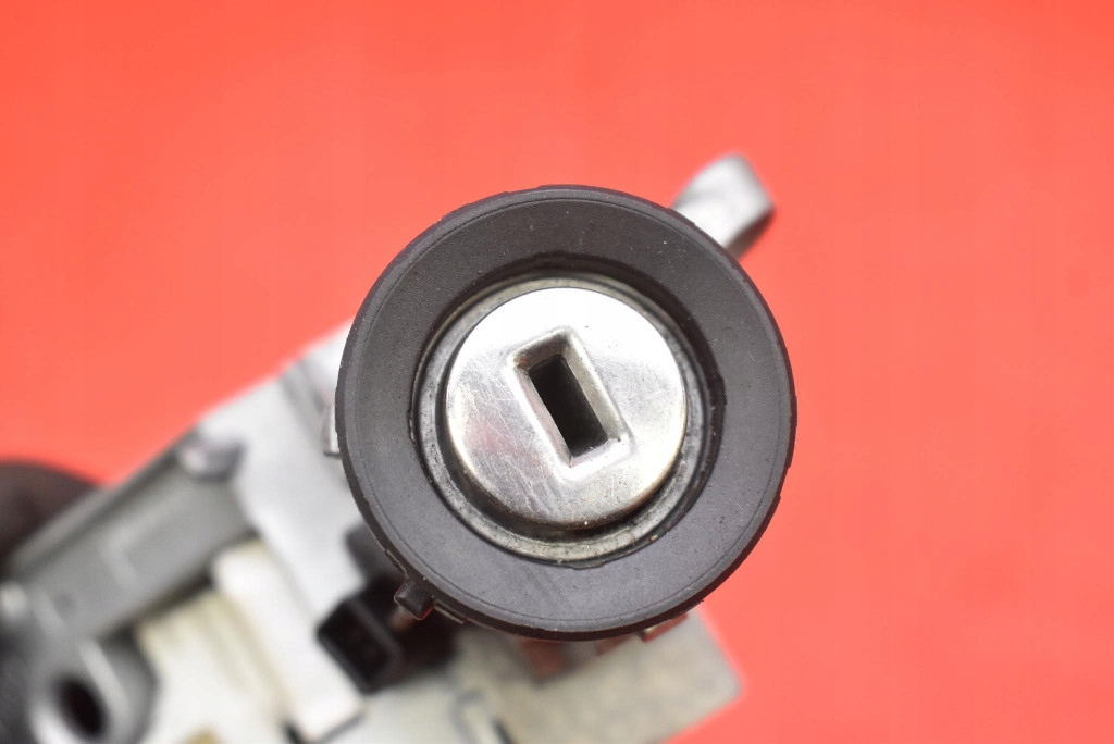 Купить Замок зажигания ключ n0501881 opel astra 3 3 h 1.7 cdti 100 km рестайлинг  04-07