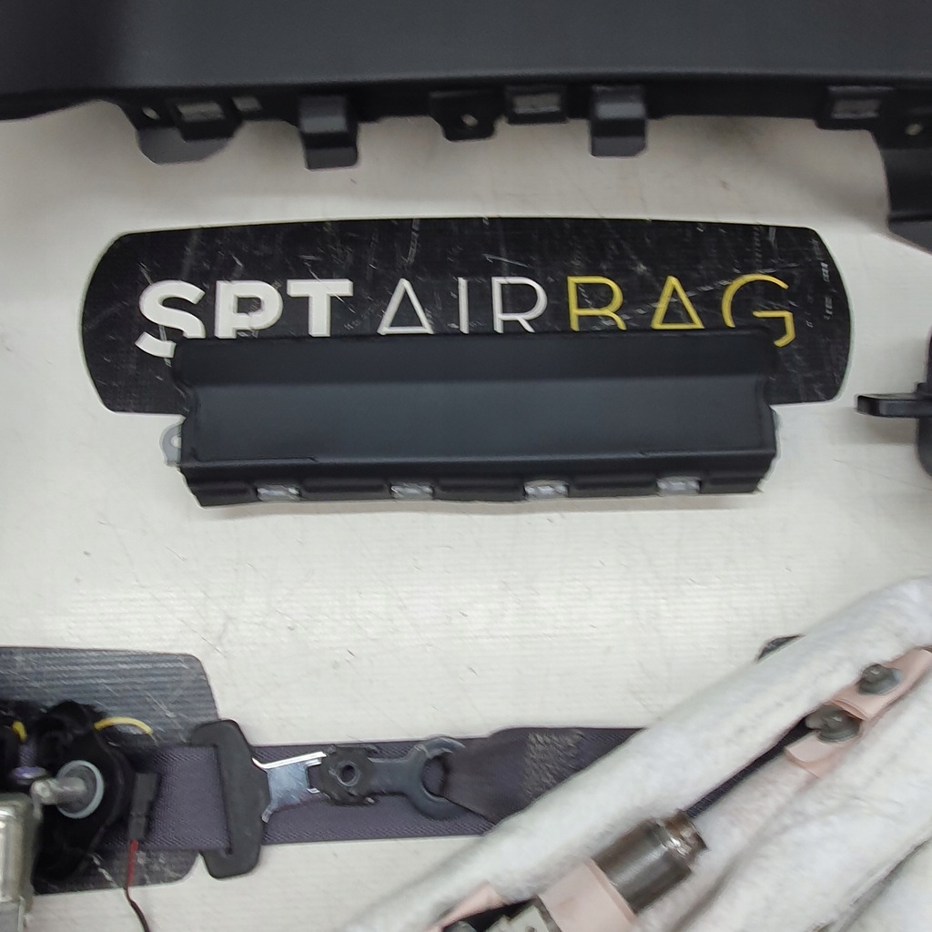 фото №6, Camaro панель приладів консоль подушки безпеки ремені подушка безпеки