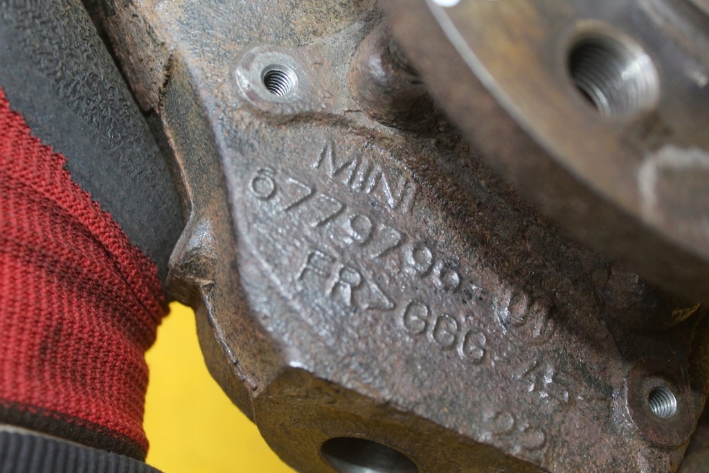 фото №8, Поворотный кулак ступица правый перед mini one r56 r55 1.4 vti 6779796