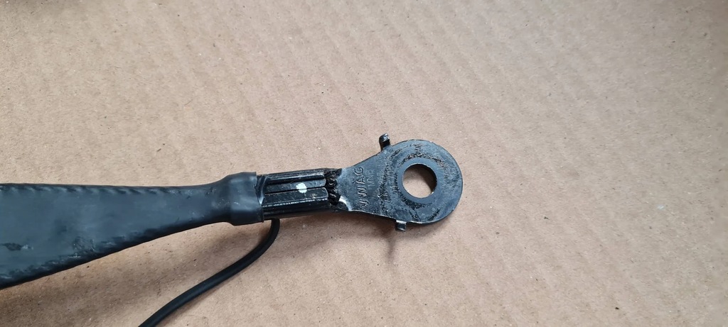 фото №8, A4 b9 8w клипса поперечина сиденье левая правая перед 8w0857755 a5 8w