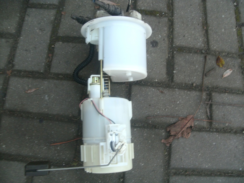 фото №1, Насос топлива корзина toyota aygo peugeot 107 комплект