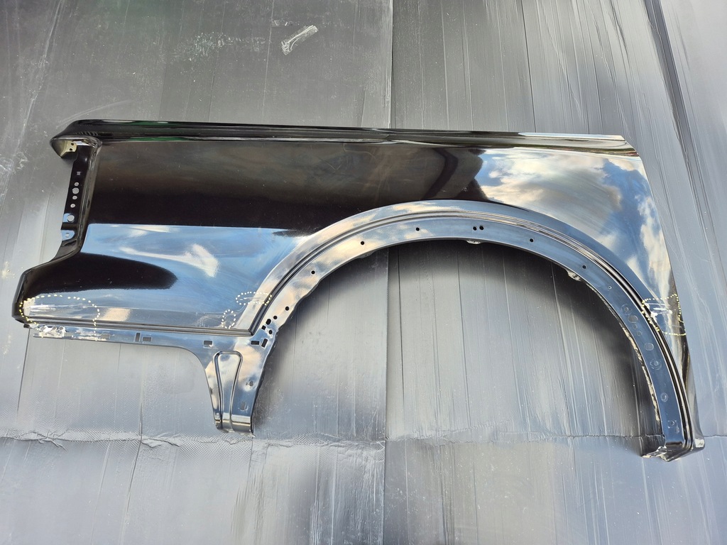 фото №1, Ford ranger vi 22r . крыло правый задняя b002