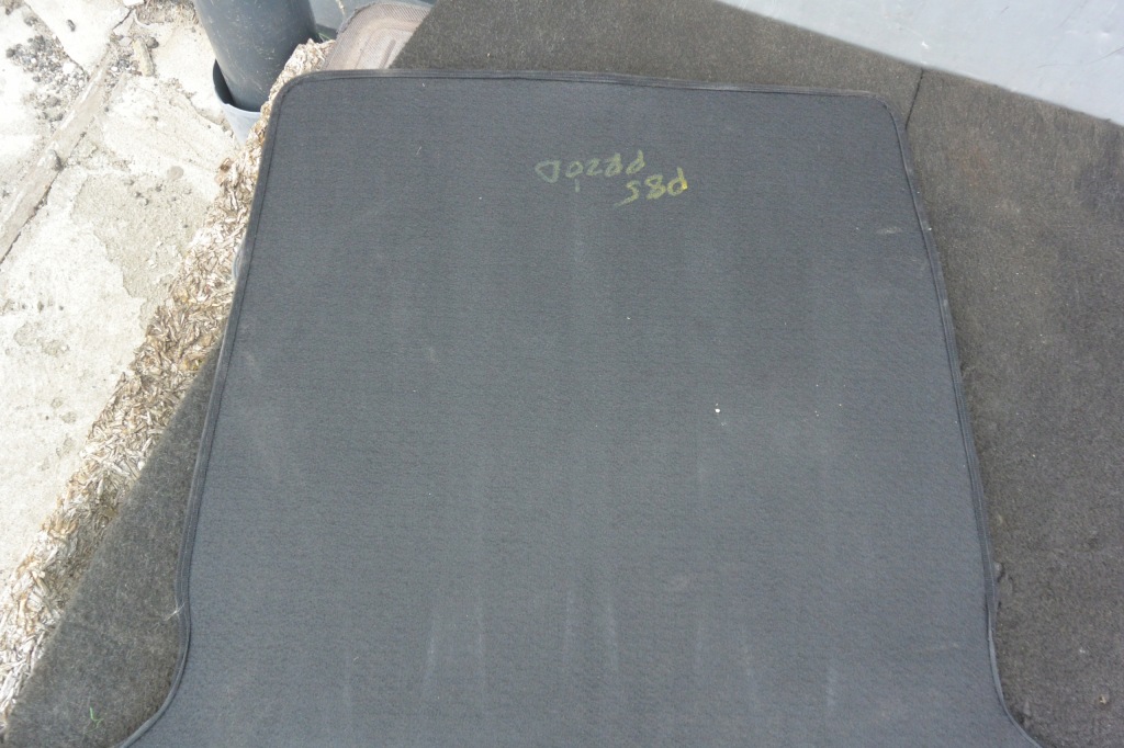 Мат обшивка підлога багажника tesla model s Недорого