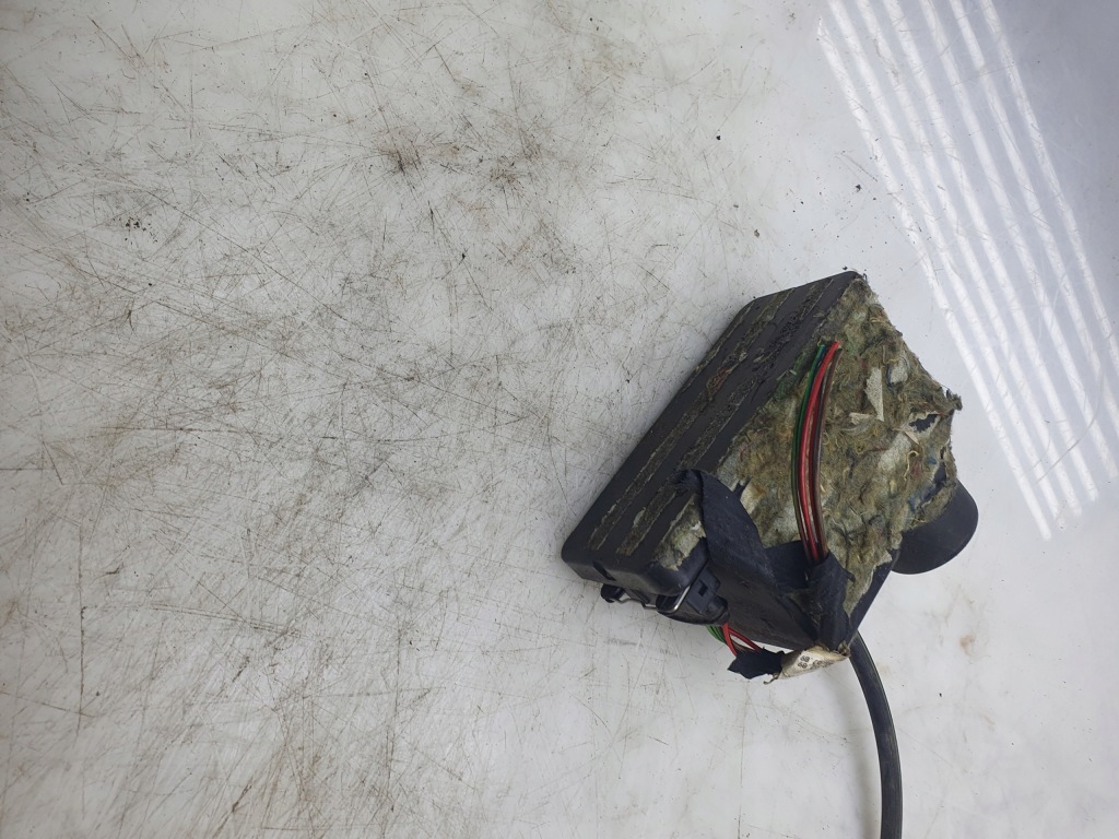 фото №1, Помпа замка центрального audi 80 100 443862257b