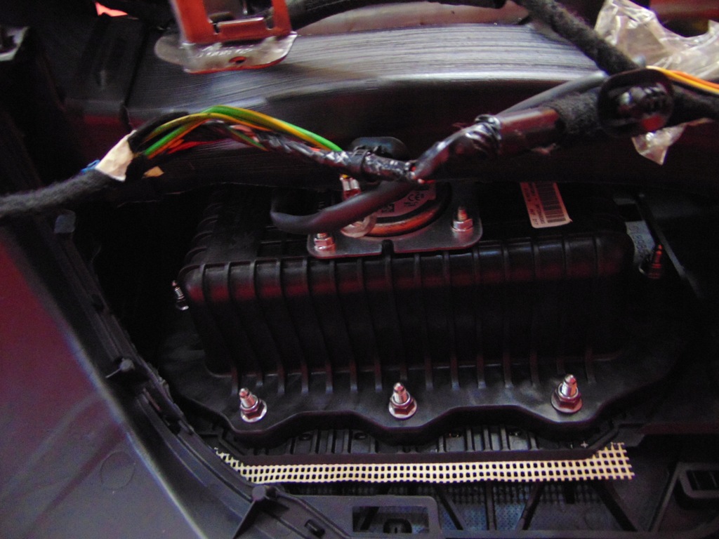 фото №12, Peugeot 208 i 2008 подушка подушка безпеки панель приладів консоль