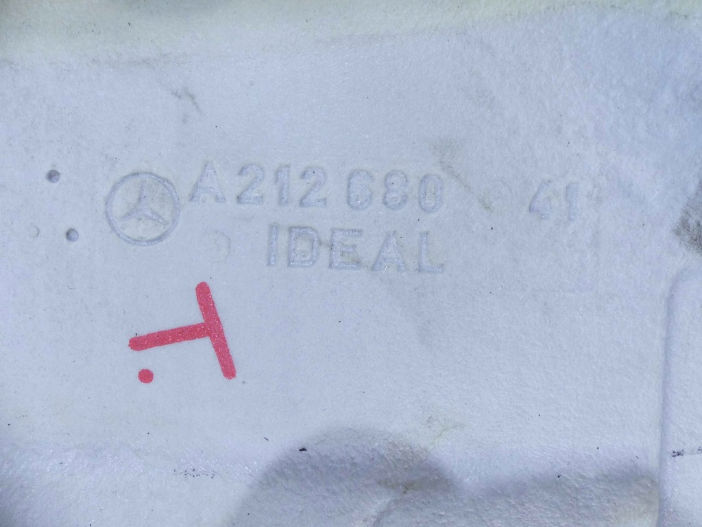 фото №10, Обшивка килимок задня mercedes cls ii 218