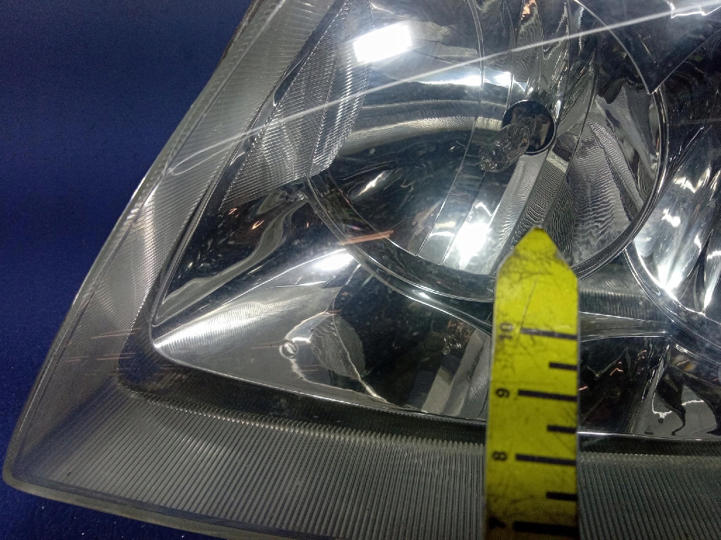 фото №12, Toyota corolla verso i фара левый перед лампа передняя eu 13-66