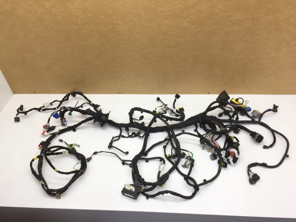 Купити C4 picasso ii 1.2 thp джгут електропроводка відсік двигуна