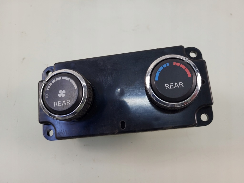 фото №1, Nissan pathfinder r51 lift панель управление вентиляция обдув задняя navara d40