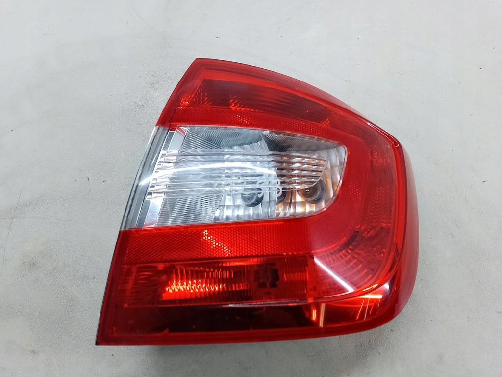 фото №2, Лампа задня права skoda rapid ii 5jh945096 5jh945112 хетчбек