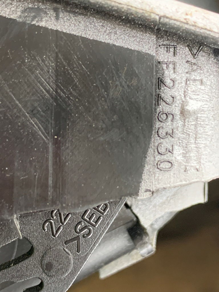 Peugeot 307 решётка обдув левая 9634499077 Цена