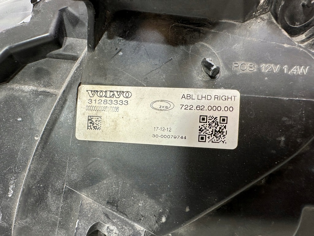 фото №13, Лампа правая перед volvo v40 ксенон 31283333