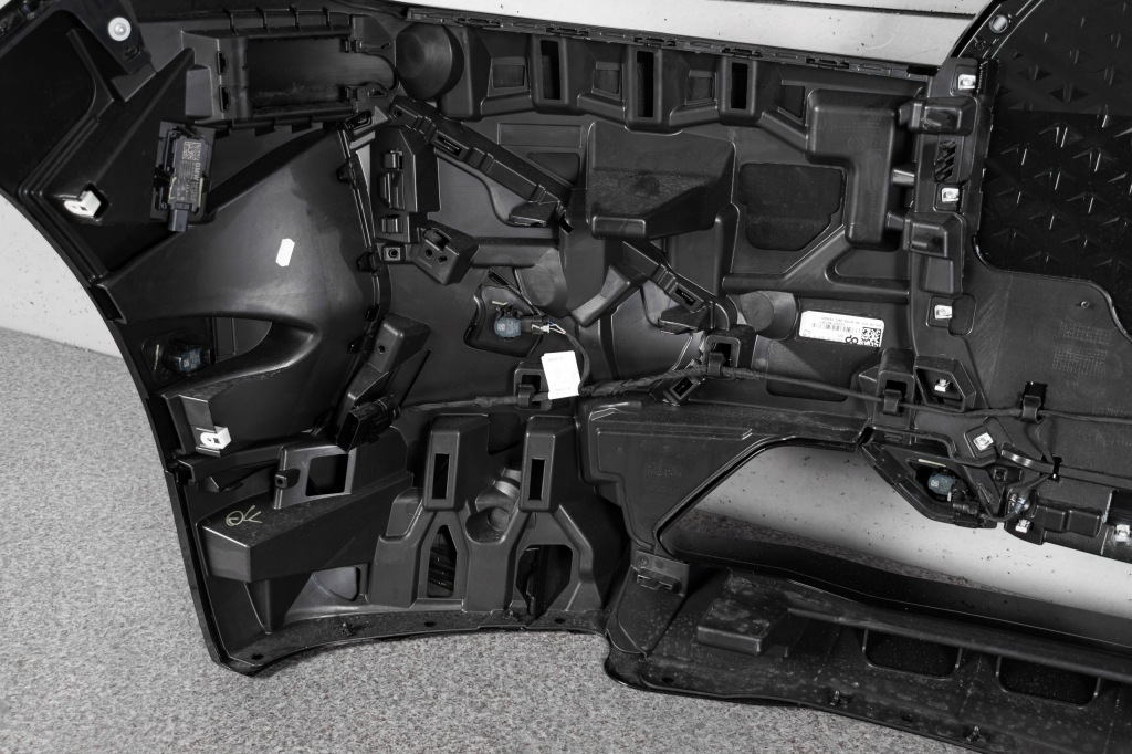 фото №11, Bmw ix i20 бампер передній перед датчики m-pakiet black sapphire 475