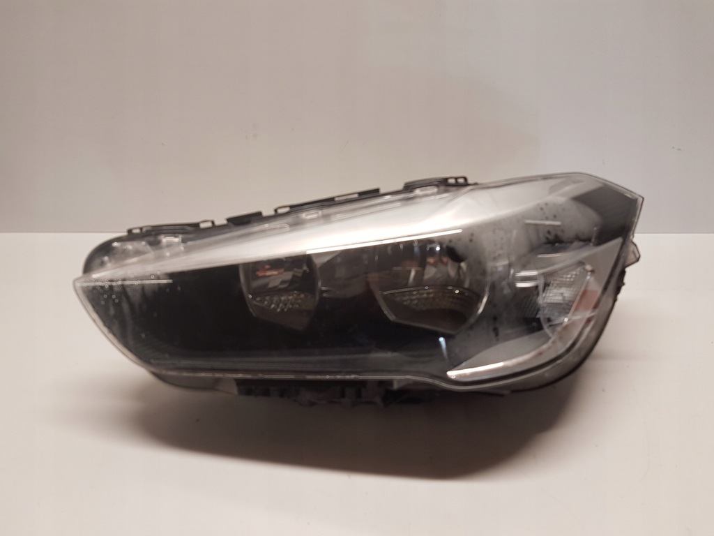 фото №1, Лампа левый перед bmw x1 f48 обычная
