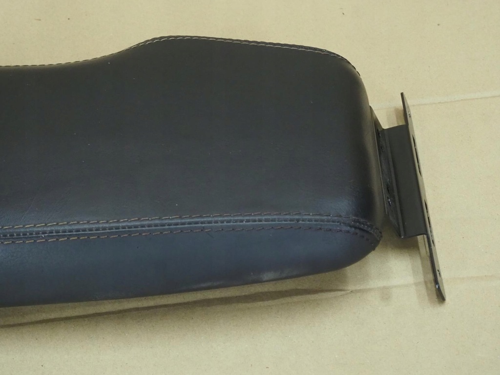фото №11, Подлокотник кожа кожаный верхний jaguar s-type 1999-2004