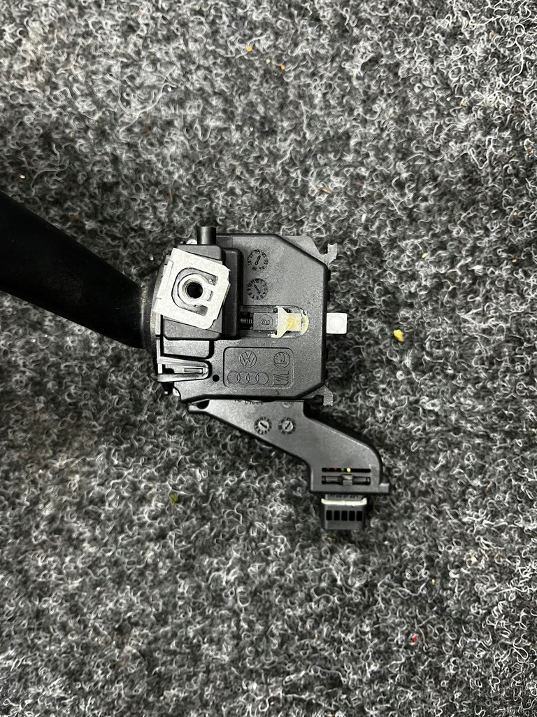 фото №6, Переключатель поворотник vw caddy 1k0953513