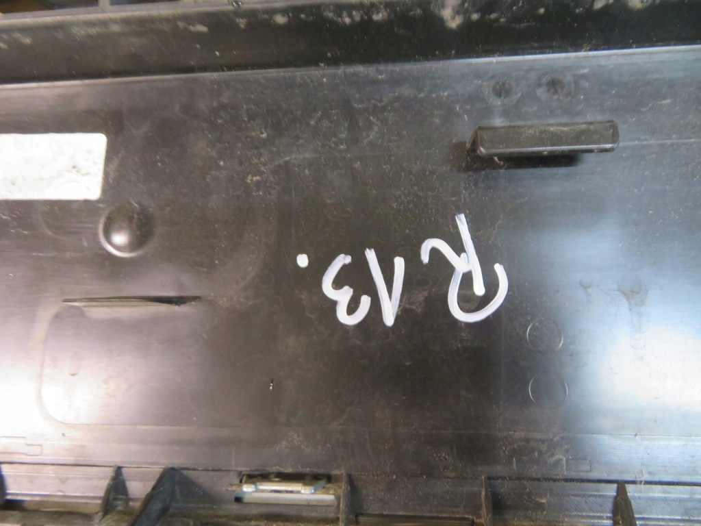 Решётка радиатора решётка радиатора бампера audi q2 81a 2 ii 81a853651 с Разборки