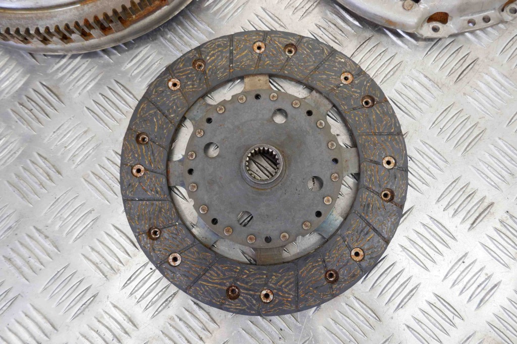 фото №11, Комплект зчеплення nissan qashqai ii j11, j11_ 302050418r 1.5l дизель 81kw