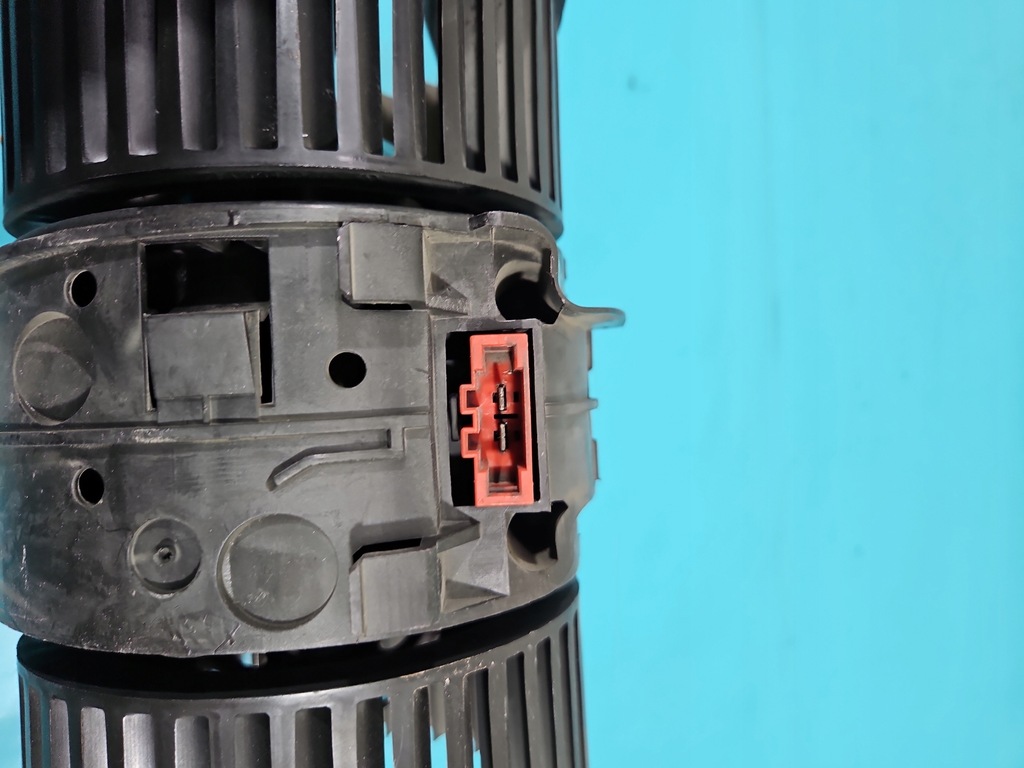 фото №7, Повітродувка обдув вентилятор renault megane iii t1009074b