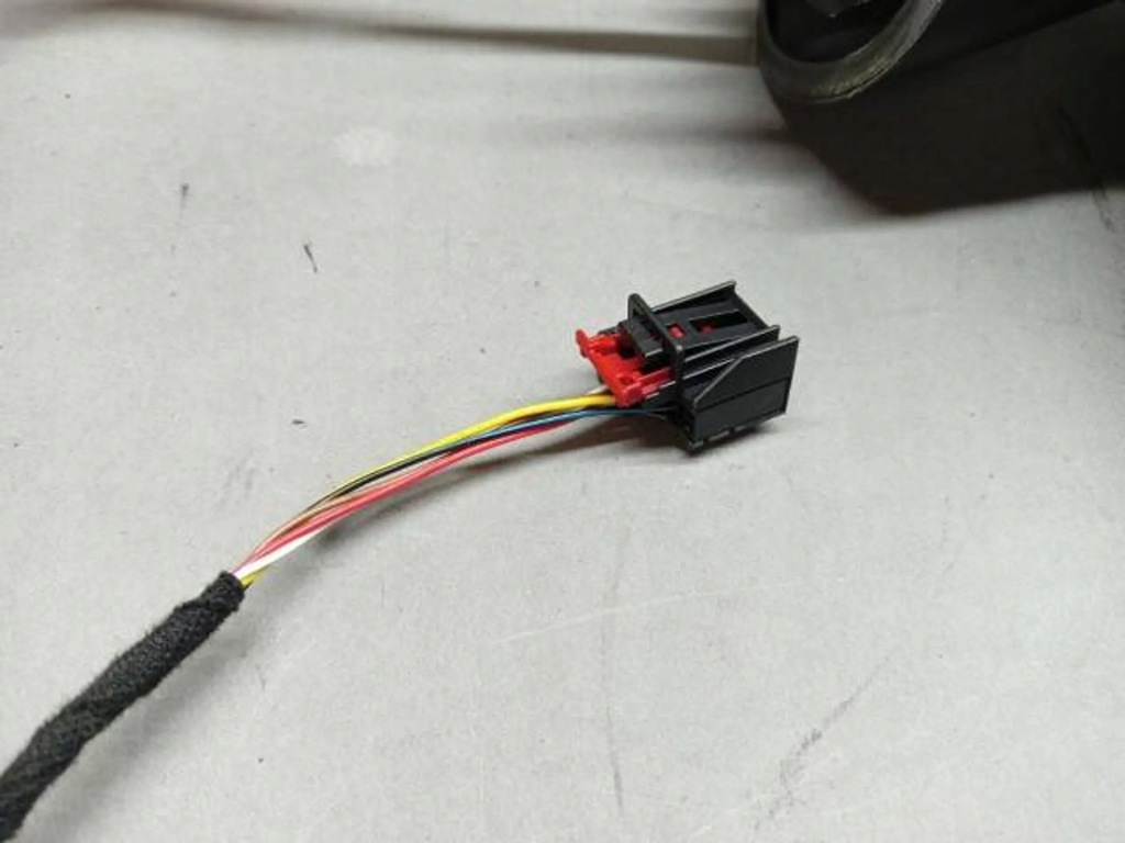 фото №6, Audi a1 8x зеркало правое 5 pin ly9b europa