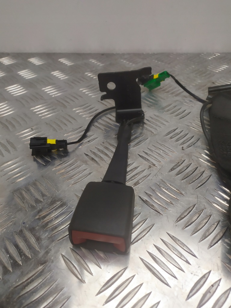 Alfa romeo stelvio замки ременів безпеки сидіння 156136316 156136320 в Україні