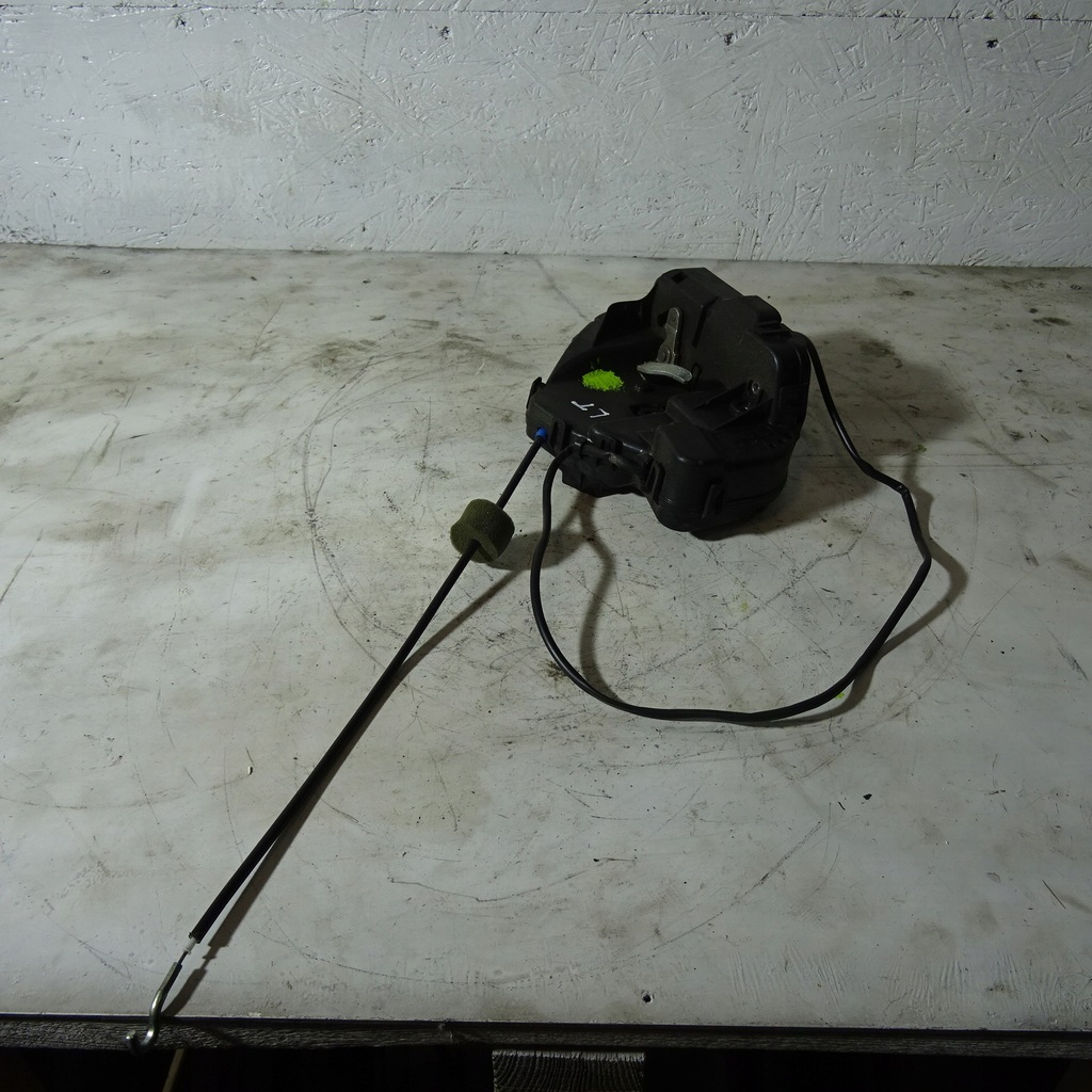 фото №1, Mercedes cls c219 замок дверь задняя левый