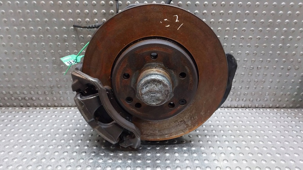 фото №1, Поворотний кулак ступиця супорт правий перед 20901 mercedes w203 w209 slk r171