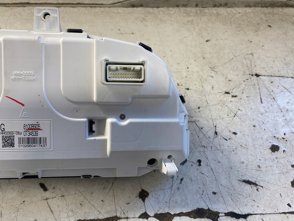 фото №10, Mitsubishi outlander iii phev счетчик приборы 8100b905