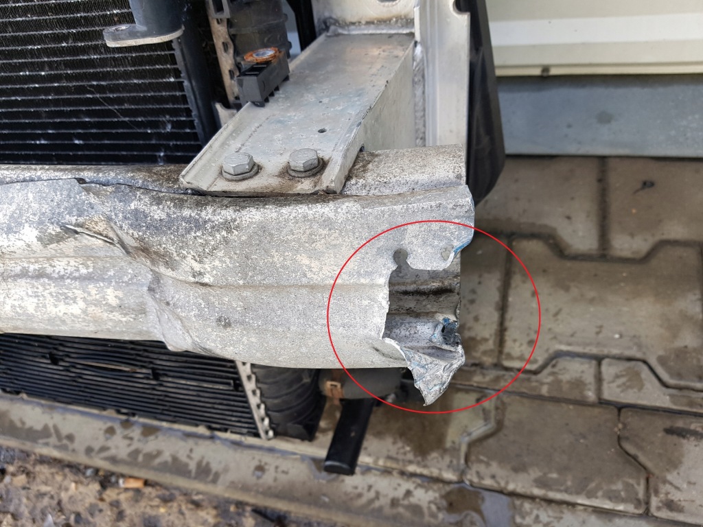 Audi a4 b8 рестайлинг  11-15r 2.0 tdi ремень передний радиатор вентиляторы механическая коробка передач с Разборки