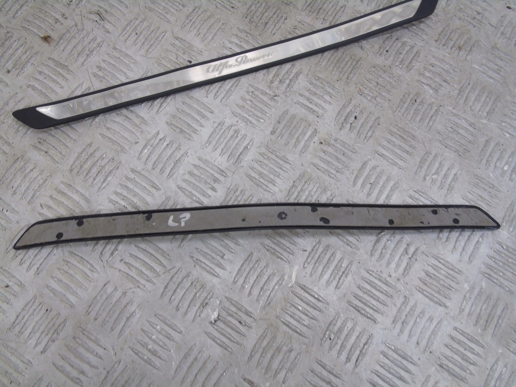 фото №5, Alfa romeo stelvio накладка порог порог перед