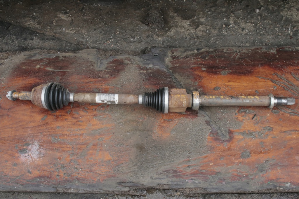 фото №1, Приводной вал правая renault scenic iv 1.3