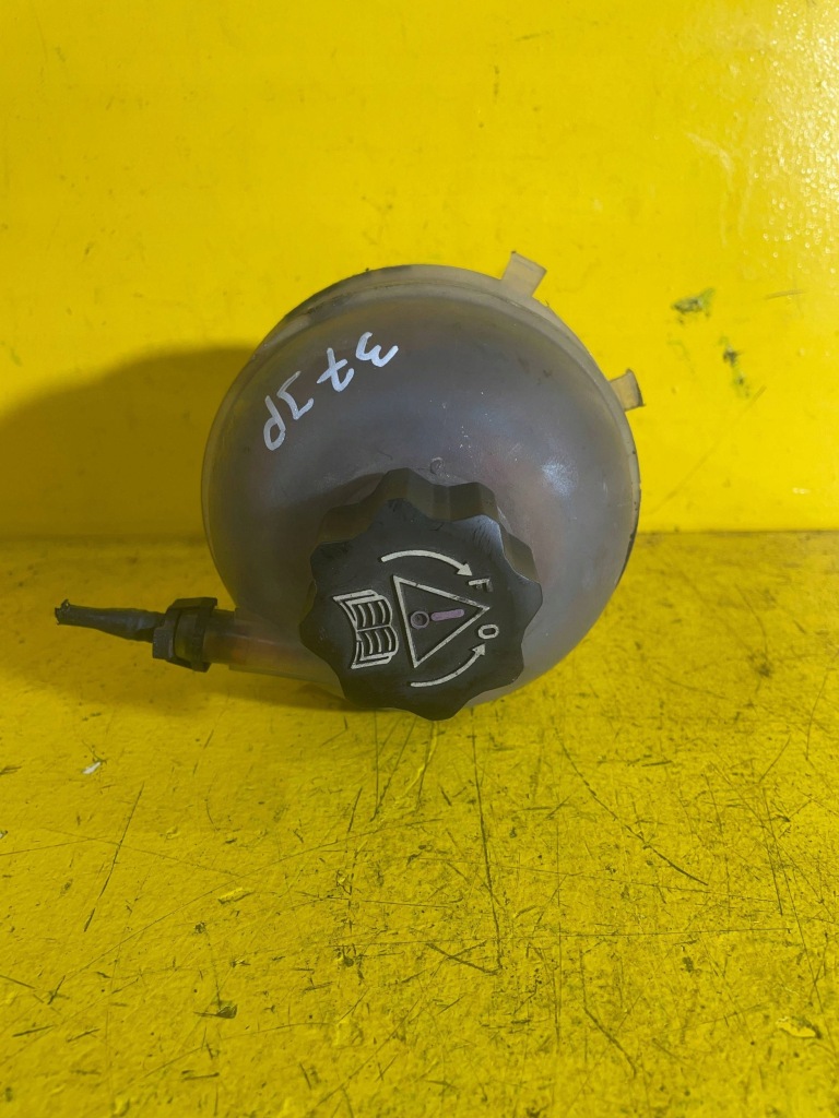 фото №5, Peugeot 308 sw t7 бачок расширительный