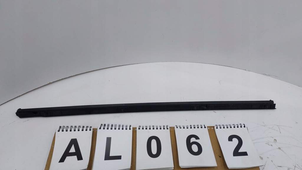 фото №3, Mercedes gle w167 прокладка двері правий задня