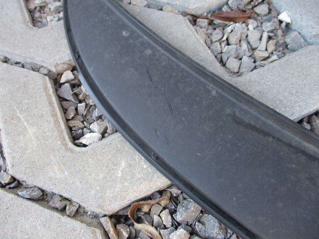 фото №3, Спойлер dół бампера перед renault laguna iii lift