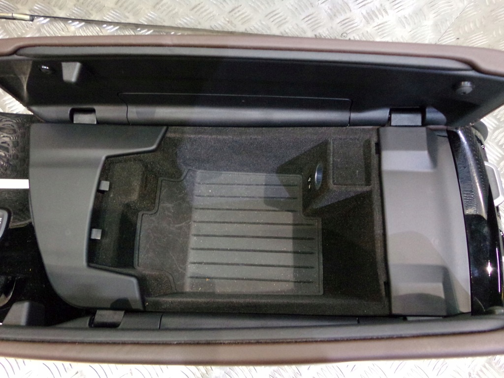 фото №15, Bmw 6 g32 gt туннель средний консоль разные цвета