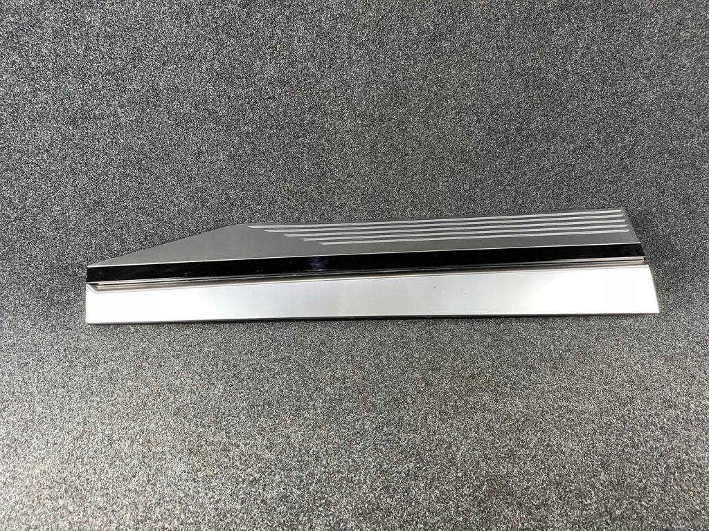 фото №1, Hyundai ioniq 5 молдинг нижня двері ліва перед