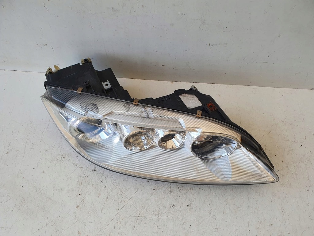 фото №2, Mazda vi лампа права перед f014002473 r оригінал