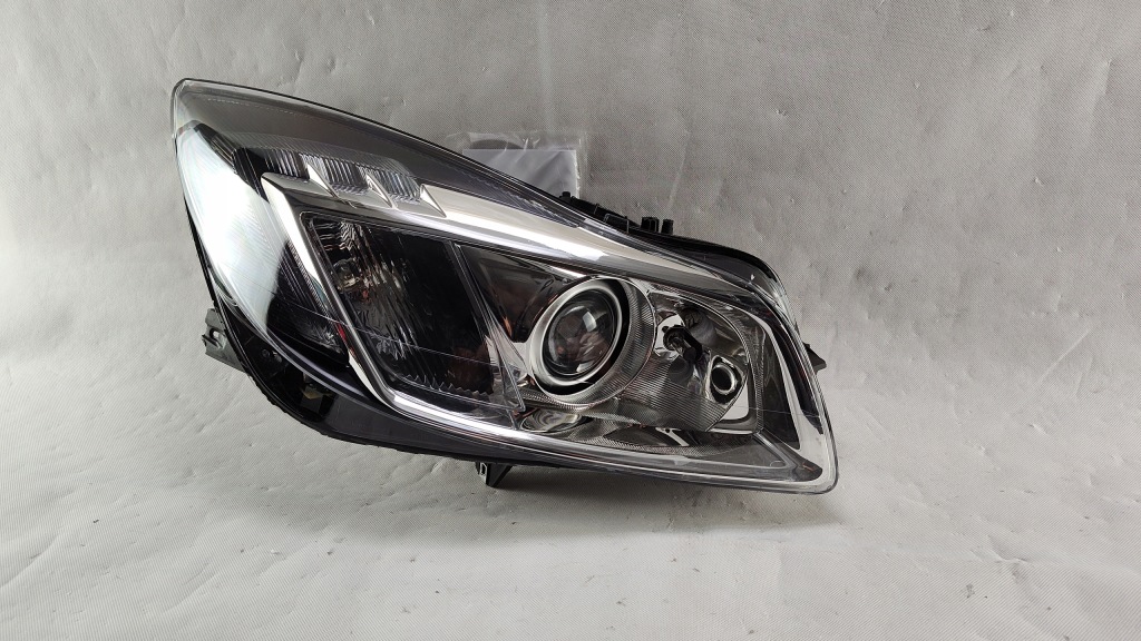 Купити Opel insignia a ксенон правий поворотний led фара правий фара