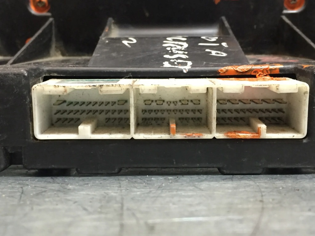 фото №6, Toyota land cruiser j100 2000 панель керування кондиціонер 88650-60620