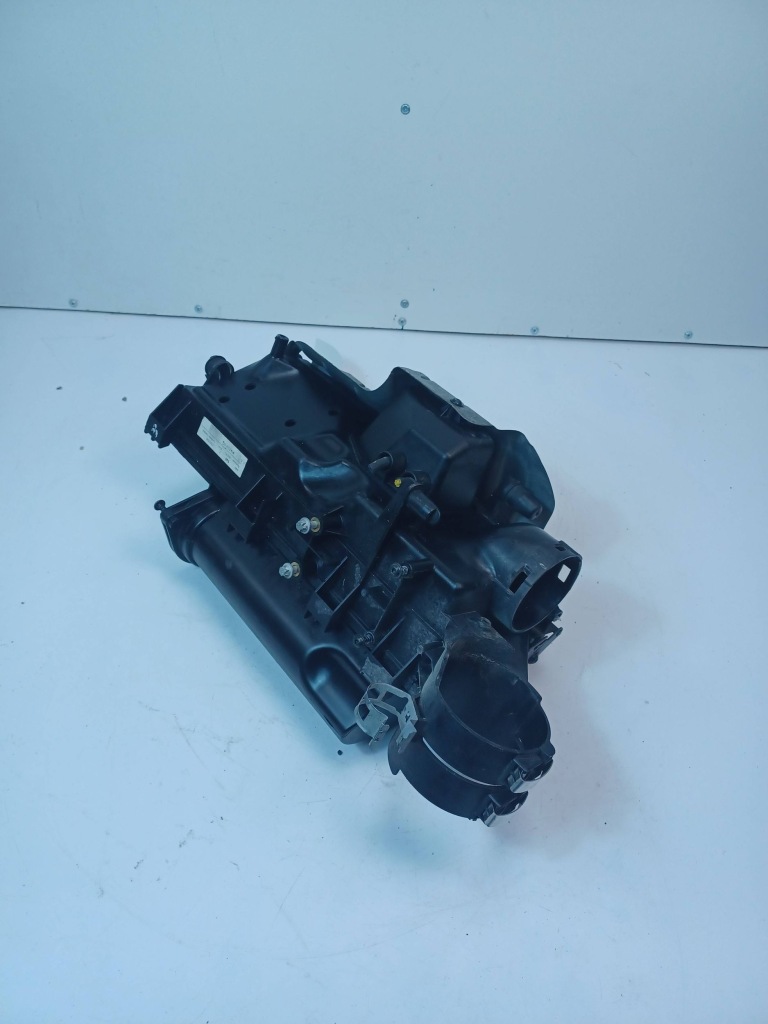 Корпус фільтра повітря mercedes-benz a w169 169 a6400900701 Зі Шроту